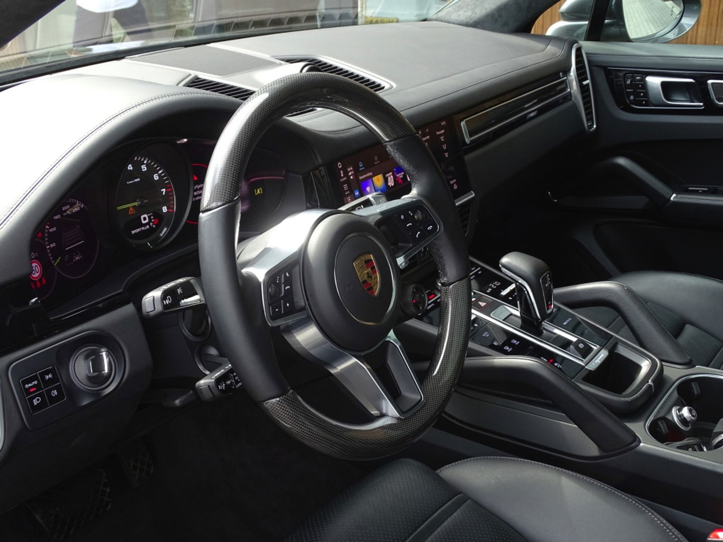 Porsche Cayenne Coupé 3.0 E-hybrid 462PK / Carbon / SportDesign / Nachtzicht / 360°
