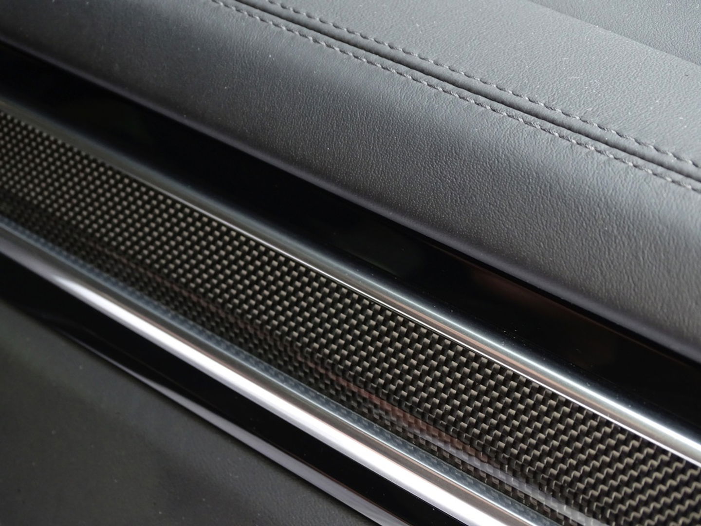 Porsche Cayenne Coupé 3.0 E-hybrid 462PK / Carbon / SportDesign / Nachtzicht / 360°