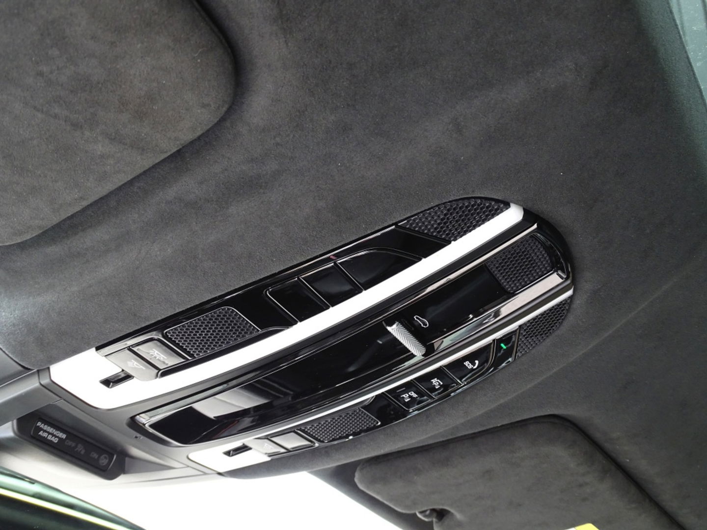 Porsche Cayenne Coupé 3.0 E-hybrid 462PK / Carbon / SportDesign / Nachtzicht / 360°