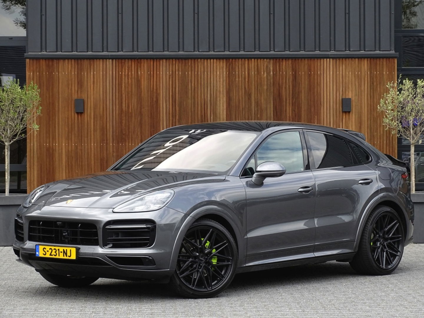 Porsche Cayenne Coupé 3.0 E-hybrid 462PK / Carbon / SportDesign / Nachtzicht / 360°