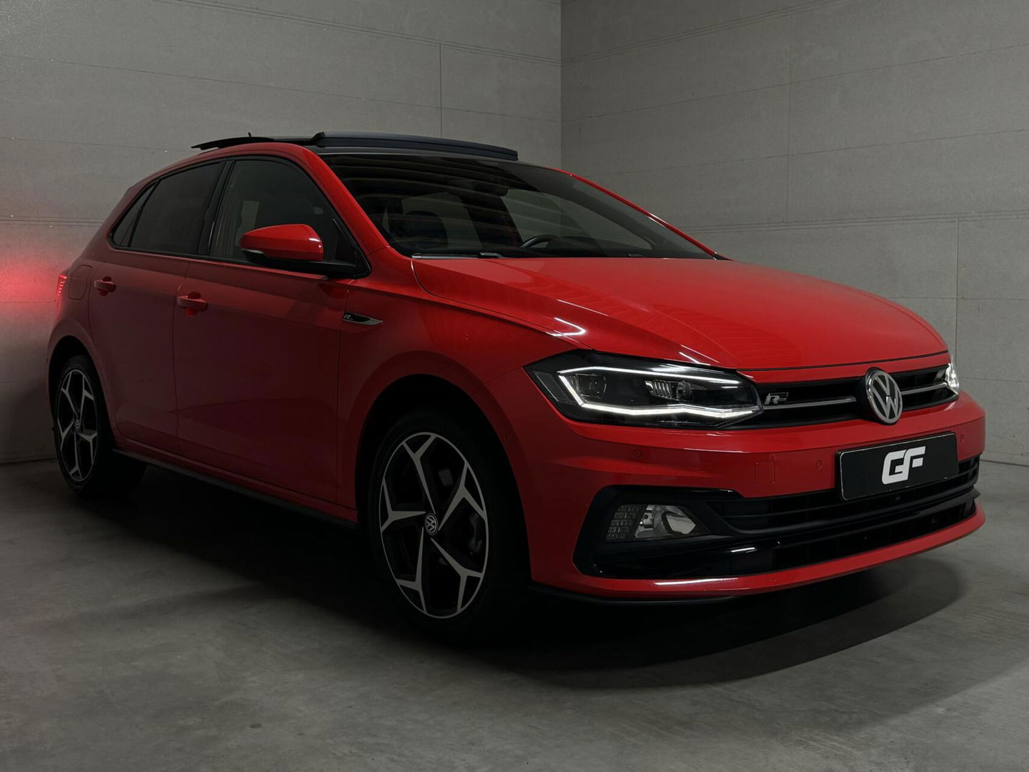 Volkswagen Polo 1.6 TDI 2x R-Line Pano Virtual Beats CarPlay NAP