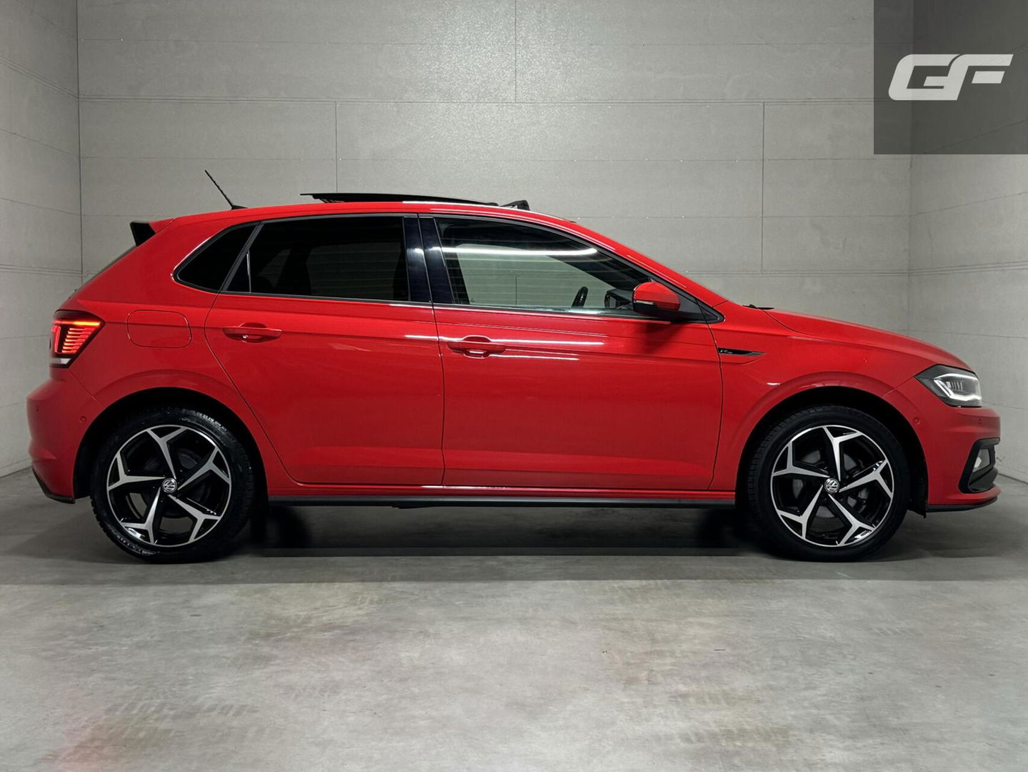 Volkswagen Polo 1.6 TDI 2x R-Line Pano Virtual Beats CarPlay NAP