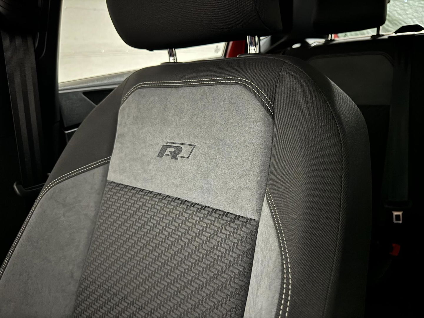 Volkswagen Polo 1.6 TDI 2x R-Line Pano Virtual Beats CarPlay NAP