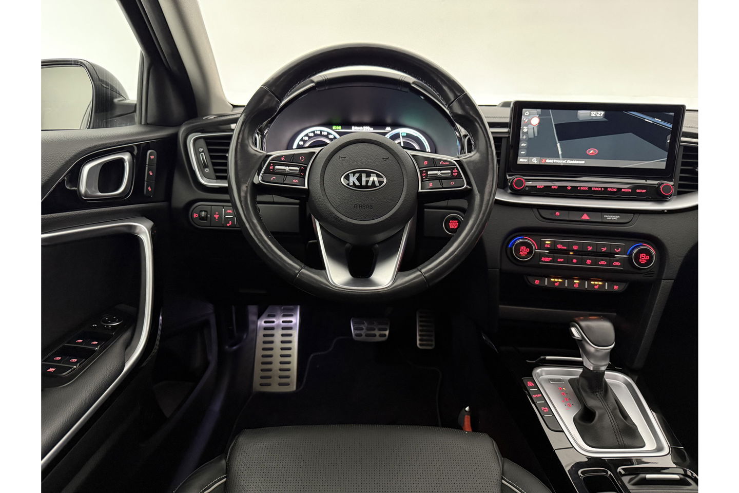 Kia Xceed 1.6 GDi PHEV ExecutiveLine Pano ACC LED Camera Carplay Clima Leder Trekhaak Virtual Navi PDC 18"LMV