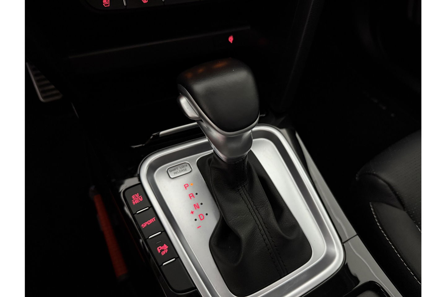 Kia Xceed 1.6 GDi PHEV ExecutiveLine Pano ACC LED Camera Carplay Clima Leder Trekhaak Virtual Navi PDC 18"LMV
