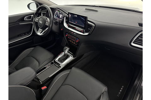 Kia Xceed 1.6 GDi PHEV ExecutiveLine Pano ACC LED Camera Carplay Clima Leder Trekhaak Virtual Navi PDC 18"LMV