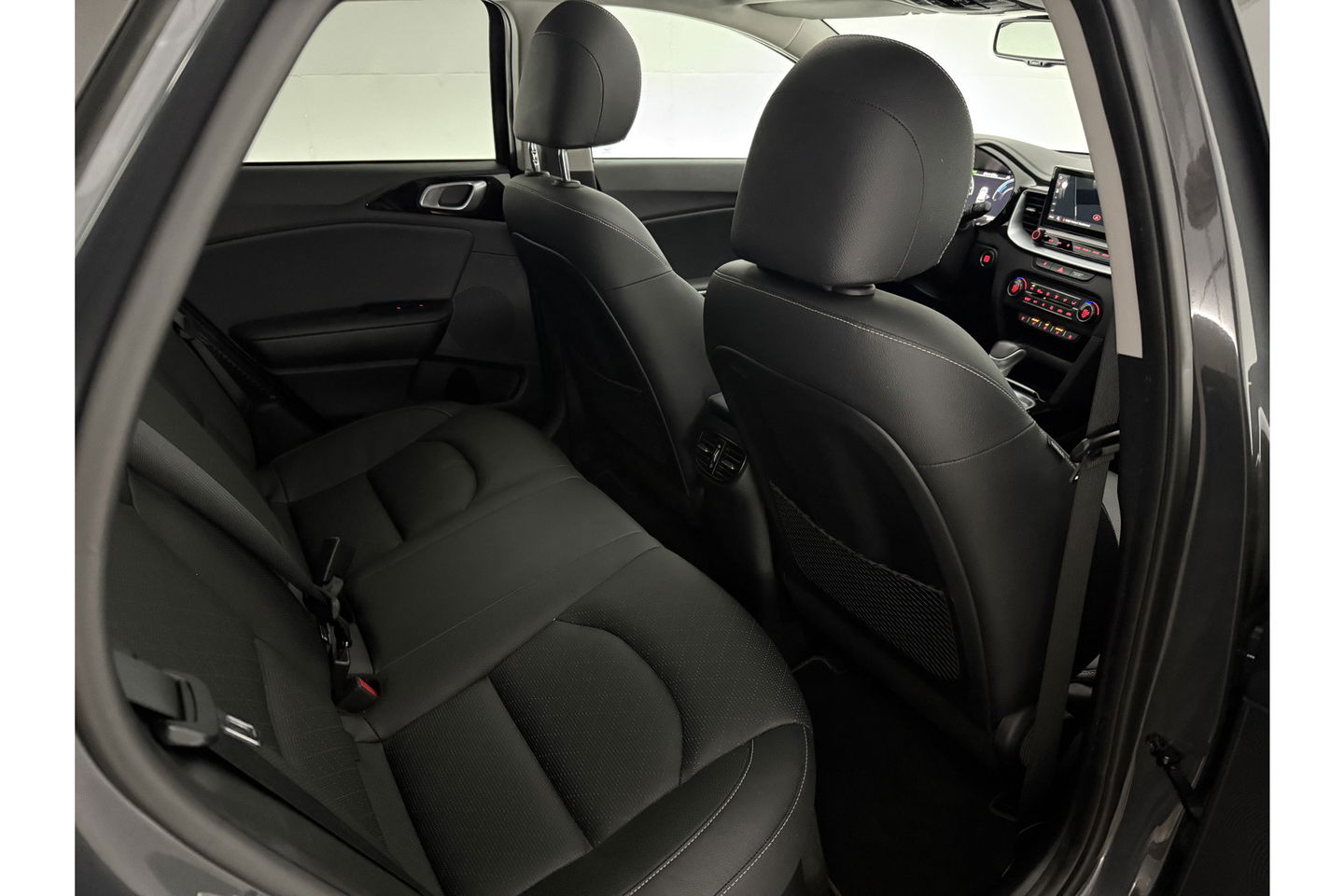 Kia Xceed 1.6 GDi PHEV ExecutiveLine Pano ACC LED Camera Carplay Clima Leder Trekhaak Virtual Navi PDC 18"LMV