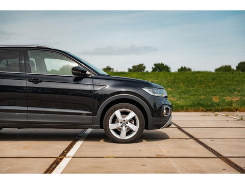 Volkswagen T-Cross 1.5 TSI DSG Style | TREKHAAK | CLIMA | APPLE CAR PLAY