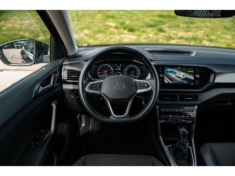Volkswagen T-Cross 1.5 TSI DSG Style | TREKHAAK | CLIMA | APPLE CAR PLAY