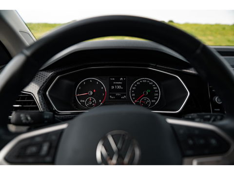Volkswagen T-Cross 1.5 TSI DSG Style | TREKHAAK | CLIMA | APPLE CAR PLAY