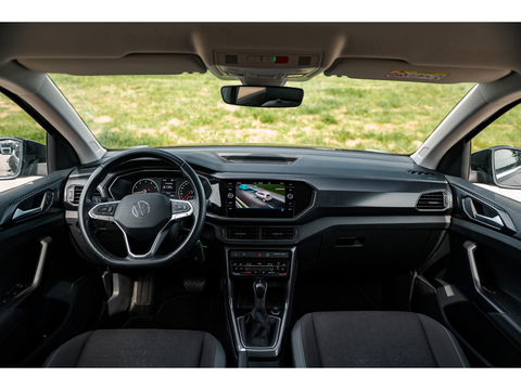 Volkswagen T-Cross 1.5 TSI DSG Style | TREKHAAK | CLIMA | APPLE CAR PLAY