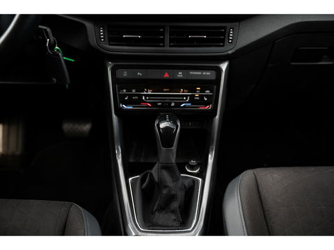 Volkswagen T-Cross 1.5 TSI DSG Style | TREKHAAK | CLIMA | APPLE CAR PLAY
