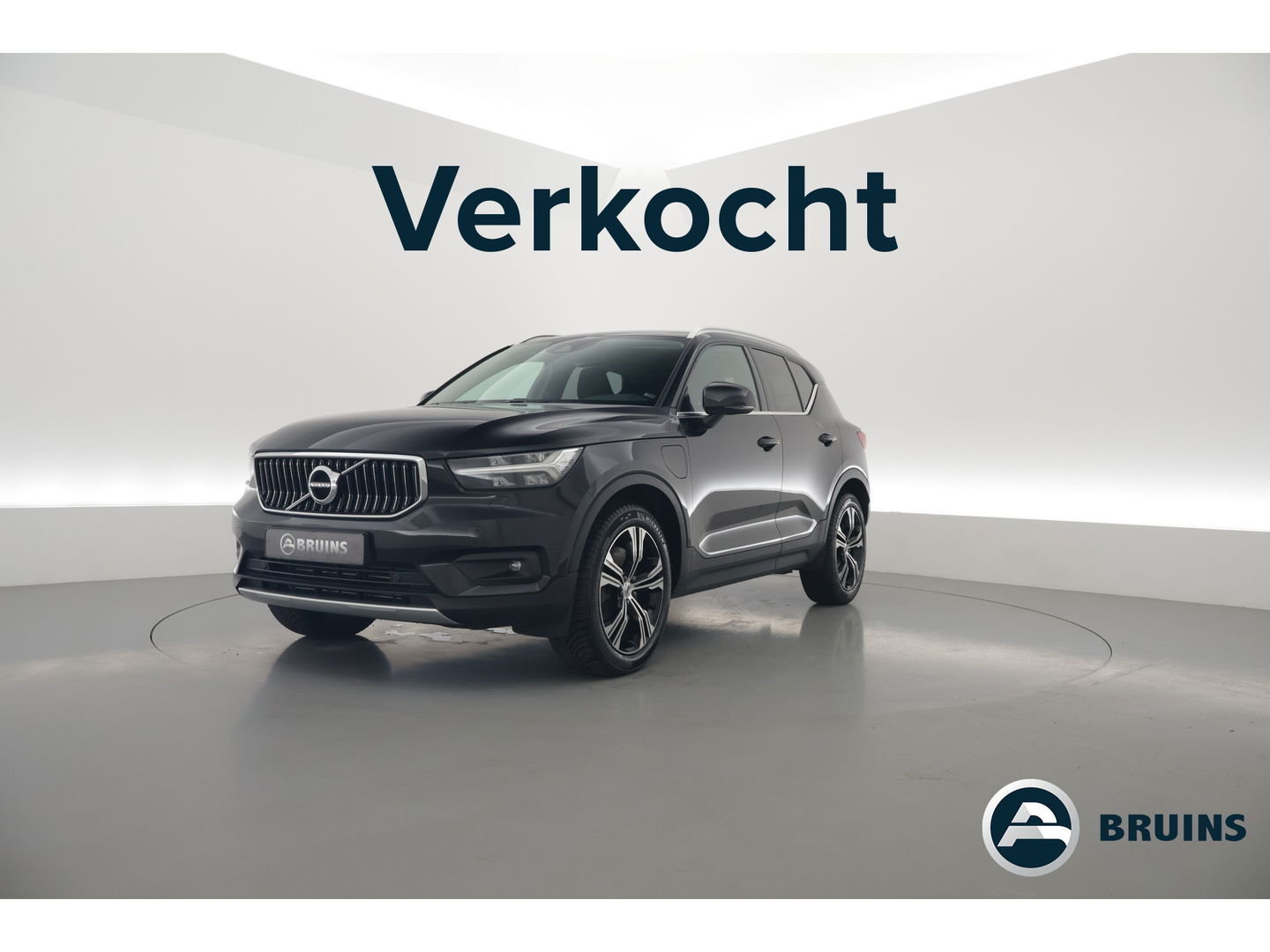 Volvo XC40 T5 Recharge Inscription Expression | Trekhaak | Pilot Assist | ACC | Camera | Stoel + stuurverw. |
