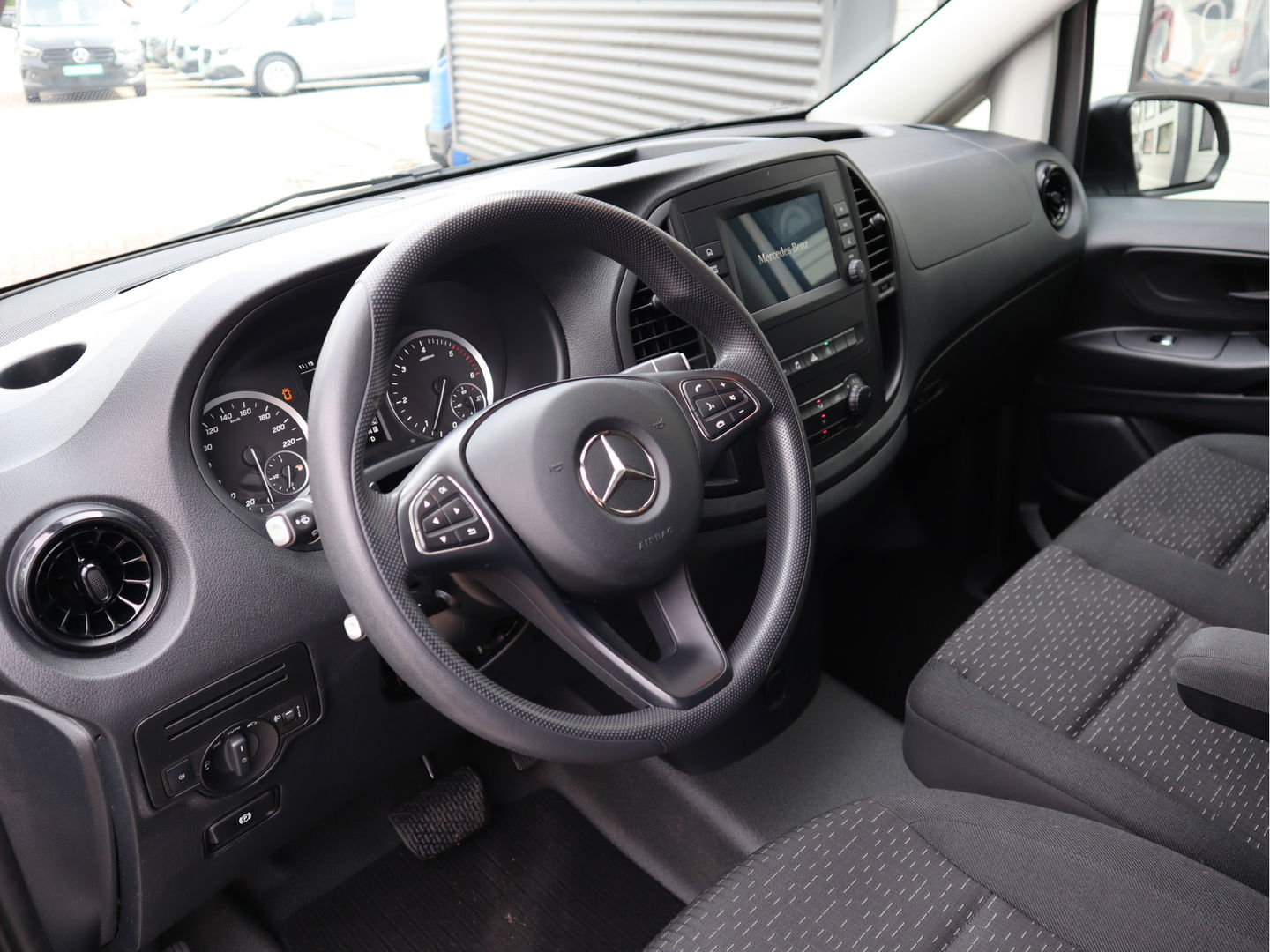 Mercedes-Benz Vito 114 CDI Automaat Euro 6 Extra Lang L3 - Camera - Cruise - Bankje
