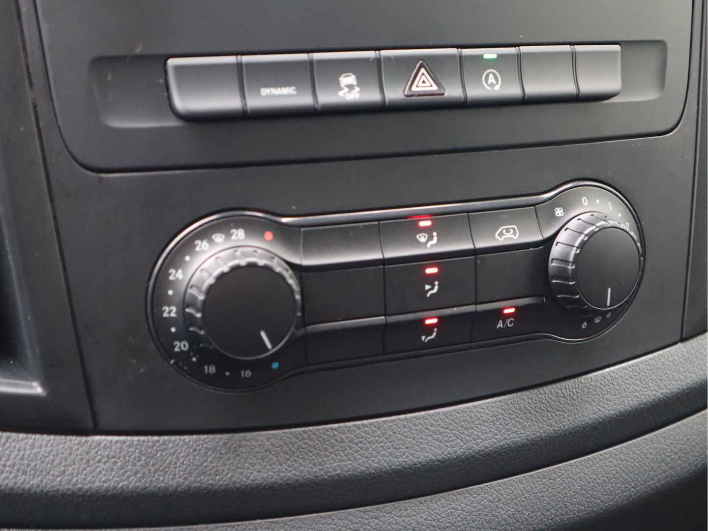 Mercedes-Benz Vito 114 CDI Automaat Euro 6 Extra Lang L3 - Camera - Cruise - Bankje