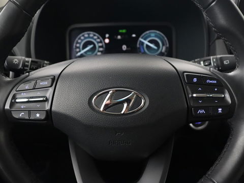 Hyundai KONA 1.6 GDI HEV Premium | Leder | Head-Up | Stoel & stuurverwarming | Adaptive cruise | Camera | Carplay | Keyless | Navigatie | Keyless | Full LED