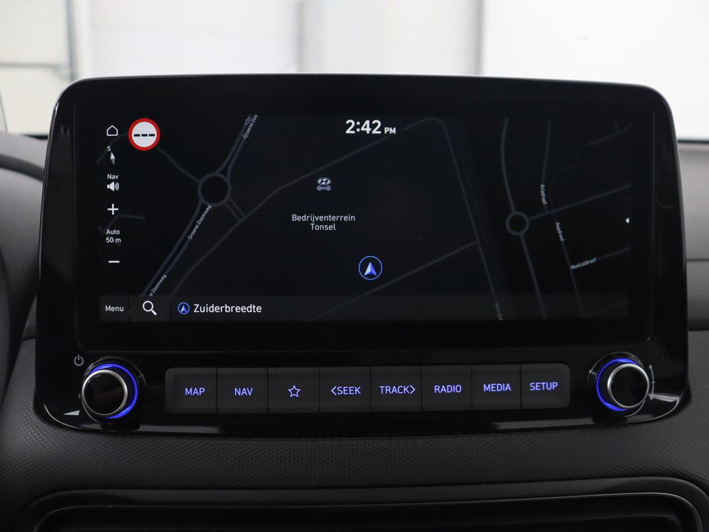 Hyundai KONA 1.6 GDI HEV Premium | Leder | Head-Up | Stoel & stuurverwarming | Adaptive cruise | Camera | Carplay | Keyless | Navigatie | Keyless | Full LED