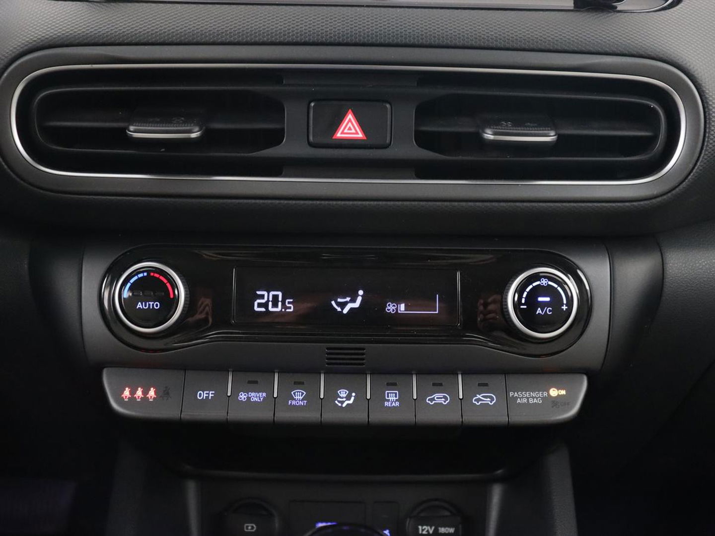 Hyundai KONA 1.6 GDI HEV Premium | Leder | Head-Up | Stoel & stuurverwarming | Adaptive cruise | Camera | Carplay | Keyless | Navigatie | Keyless | Full LED