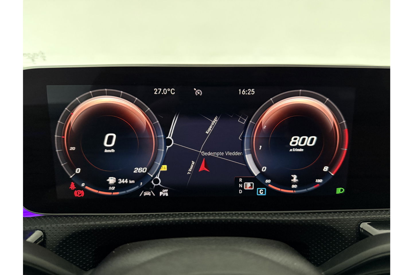 Mercedes-Benz A-Klasse 180 AMG Pano Sfeer Virtual LED PDC Camera Carplay Clima Navi 19"LMV