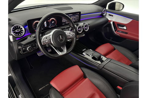 Mercedes-Benz A-Klasse 180 AMG Pano Sfeer Virtual LED PDC Camera Carplay Clima Navi 19"LMV