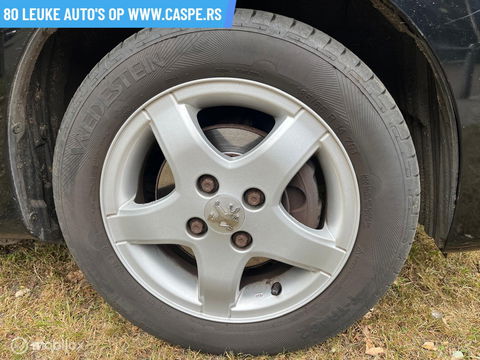 Peugeot 107 1.0-12V Black & Silver