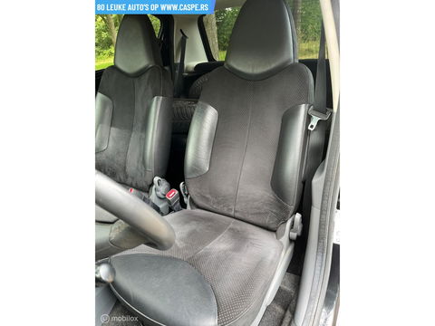 Peugeot 107 1.0-12V Black & Silver