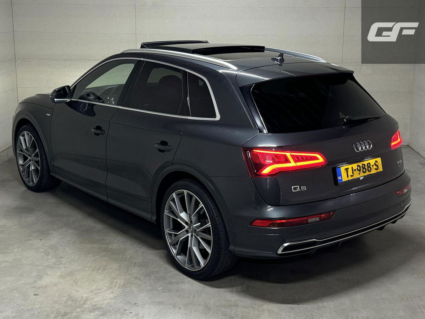 Audi Q5 2.0 TFSI Quattro S-Line Pano RS-Seats Luchtv. B&O 360° Trekh.