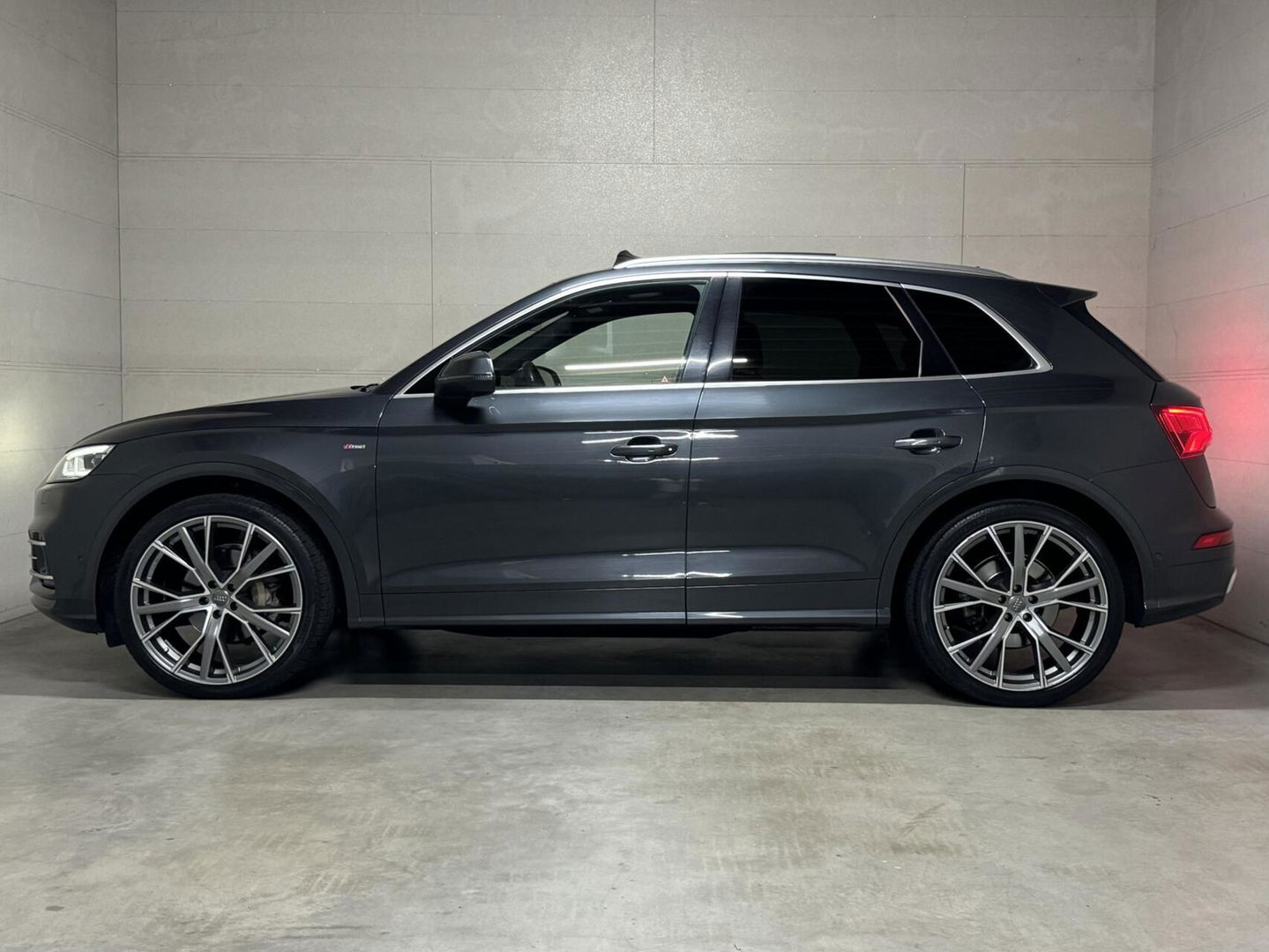 Audi Q5 2.0 TFSI Quattro S-Line Pano RS-Seats Luchtv. B&O 360° Trekh.