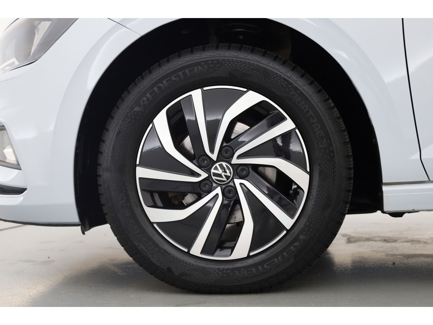 Volkswagen Polo 1.0 TSI DSG | Navi | Adapt. Cruise | Stoelverw. | All Seasons | Clima | PDC