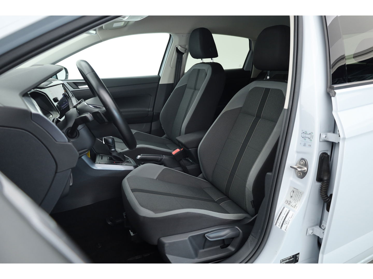 Volkswagen Polo 1.0 TSI DSG | Navi | Adapt. Cruise | Stoelverw. | All Seasons | Clima | PDC