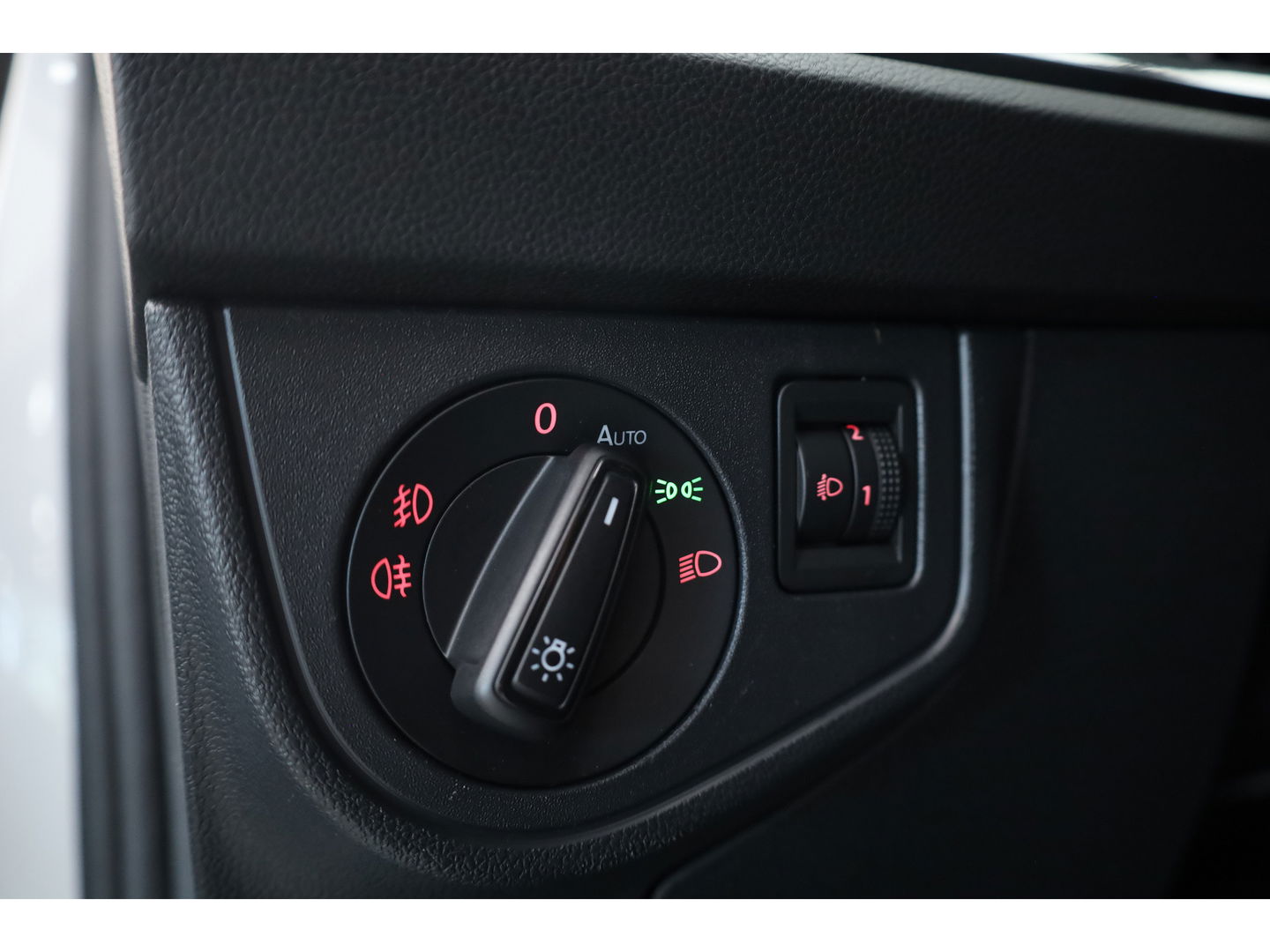 Volkswagen Polo 1.0 TSI DSG | Navi | Adapt. Cruise | Stoelverw. | All Seasons | Clima | PDC
