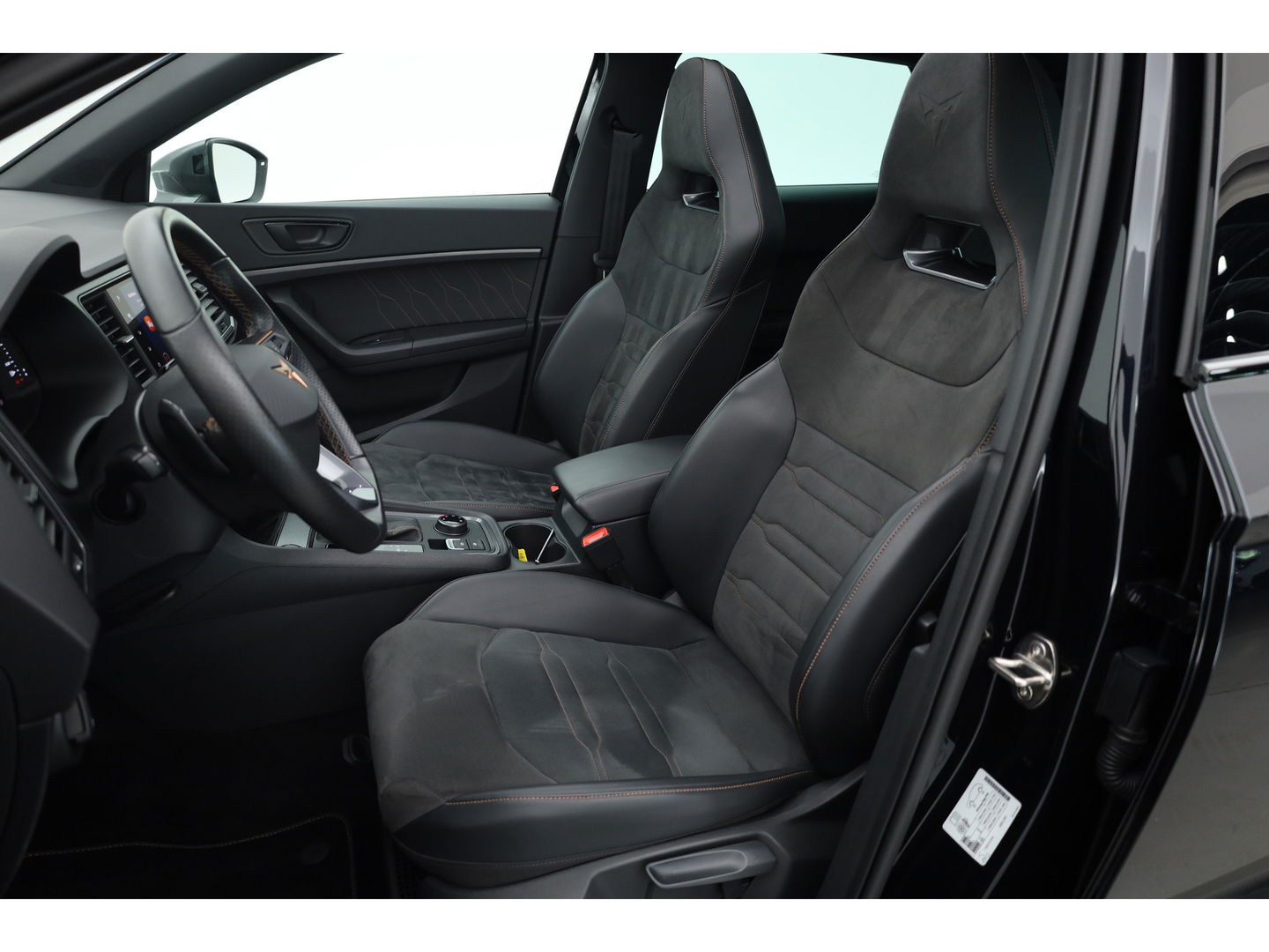 CUPRA Ateca 2.0 TSI 4DRIVE 300pk | Pano | Brembo | 360cam | Beats | Adapt. Cruise | Apple CarPlay | KW Schroefset