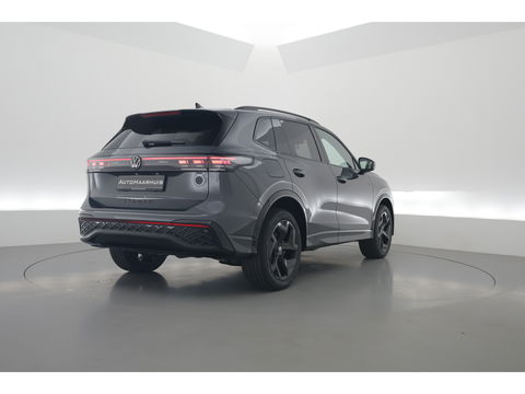 Volkswagen Tiguan 1.5 eHybrid R-Line Black Style 272pk | Pano | 360cam | Elek. Trekhaak | Massage | Stoel- Stuurverw. | Adapt. Cruise