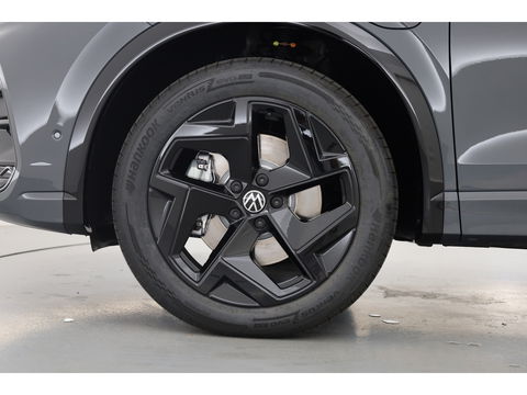 Volkswagen Tiguan 1.5 eHybrid R-Line Black Style 272pk | Pano | 360cam | Elek. Trekhaak | Massage | Stoel- Stuurverw. | Adapt. Cruise