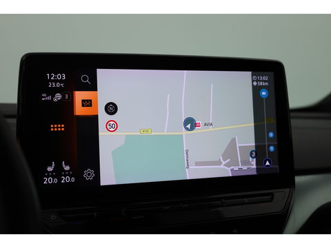 Volkswagen ID.4 Max 77 kWh | Pano | IQ. Light | HUD | Adapt. Cruise | Trekhaak | Dodehoek.