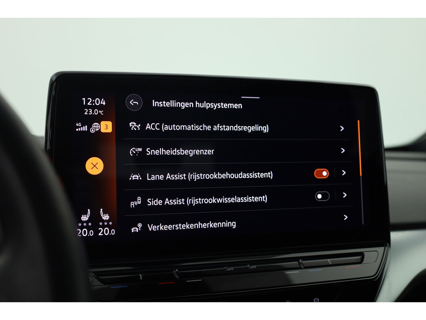 Volkswagen ID.4 Max 77 kWh | Pano | IQ. Light | HUD | Adapt. Cruise | Trekhaak | Dodehoek.