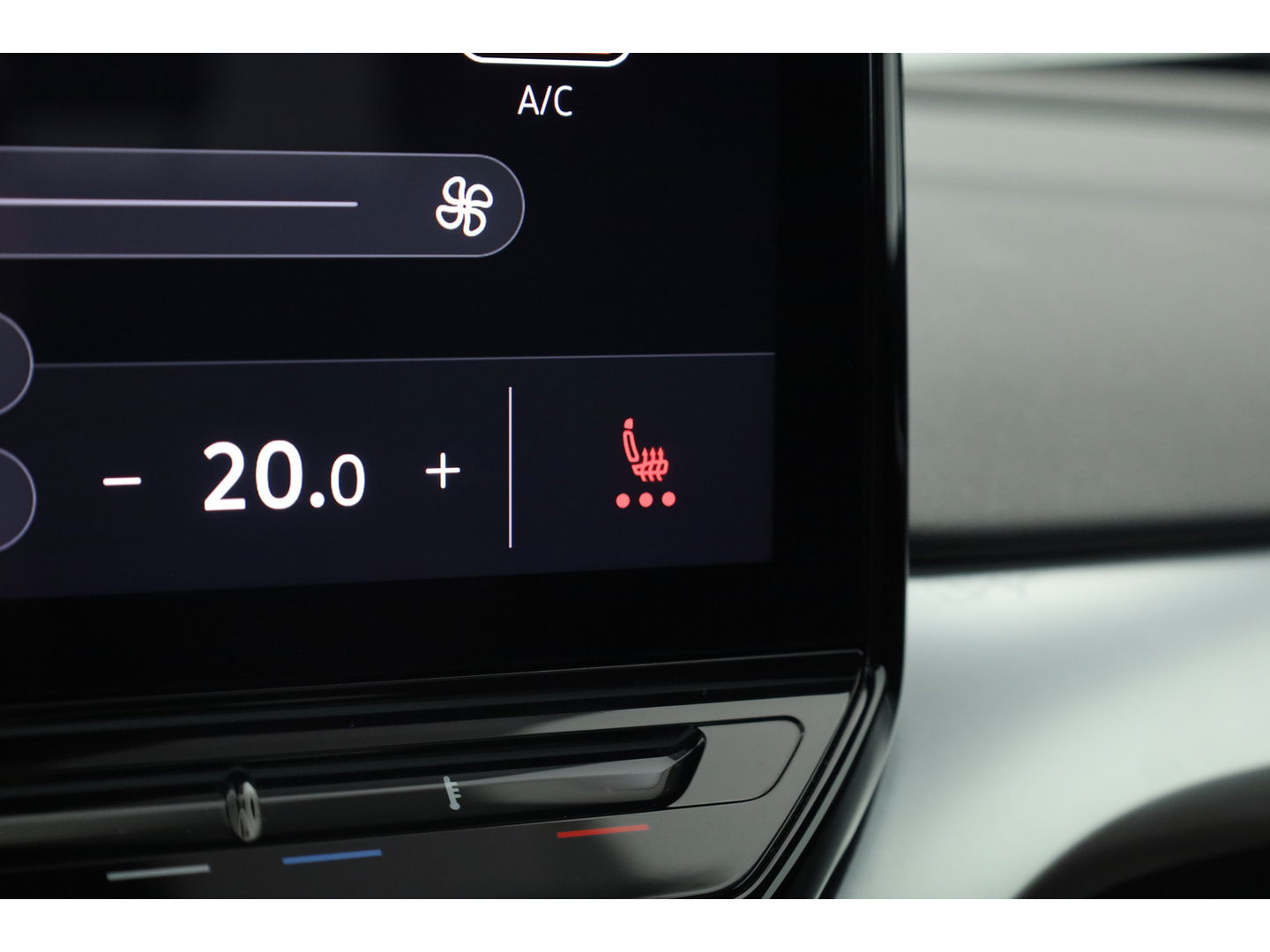 Volkswagen ID.4 Max 77 kWh | Pano | IQ. Light | HUD | Adapt. Cruise | Trekhaak | Dodehoek.