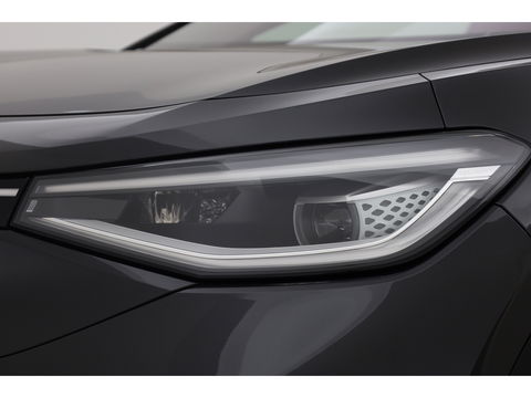 Volkswagen ID.4 Max 77 kWh | Pano | IQ. Light | HUD | Adapt. Cruise | Trekhaak | Dodehoek.