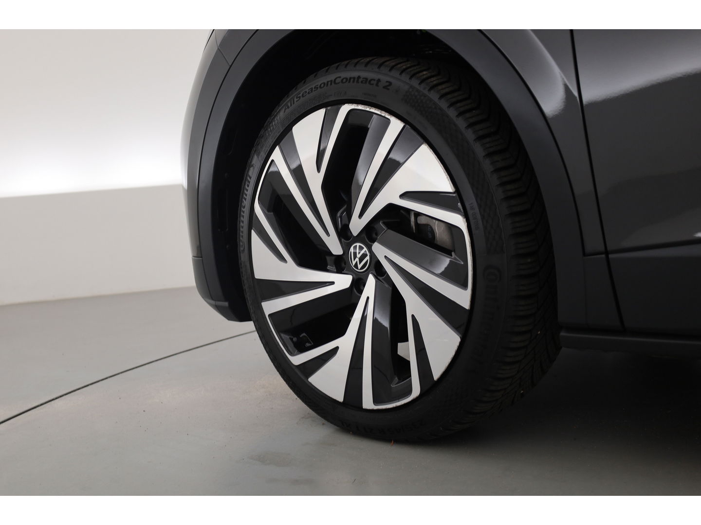 Volkswagen ID.4 Max 77 kWh | Pano | IQ. Light | HUD | Adapt. Cruise | Trekhaak | Dodehoek.