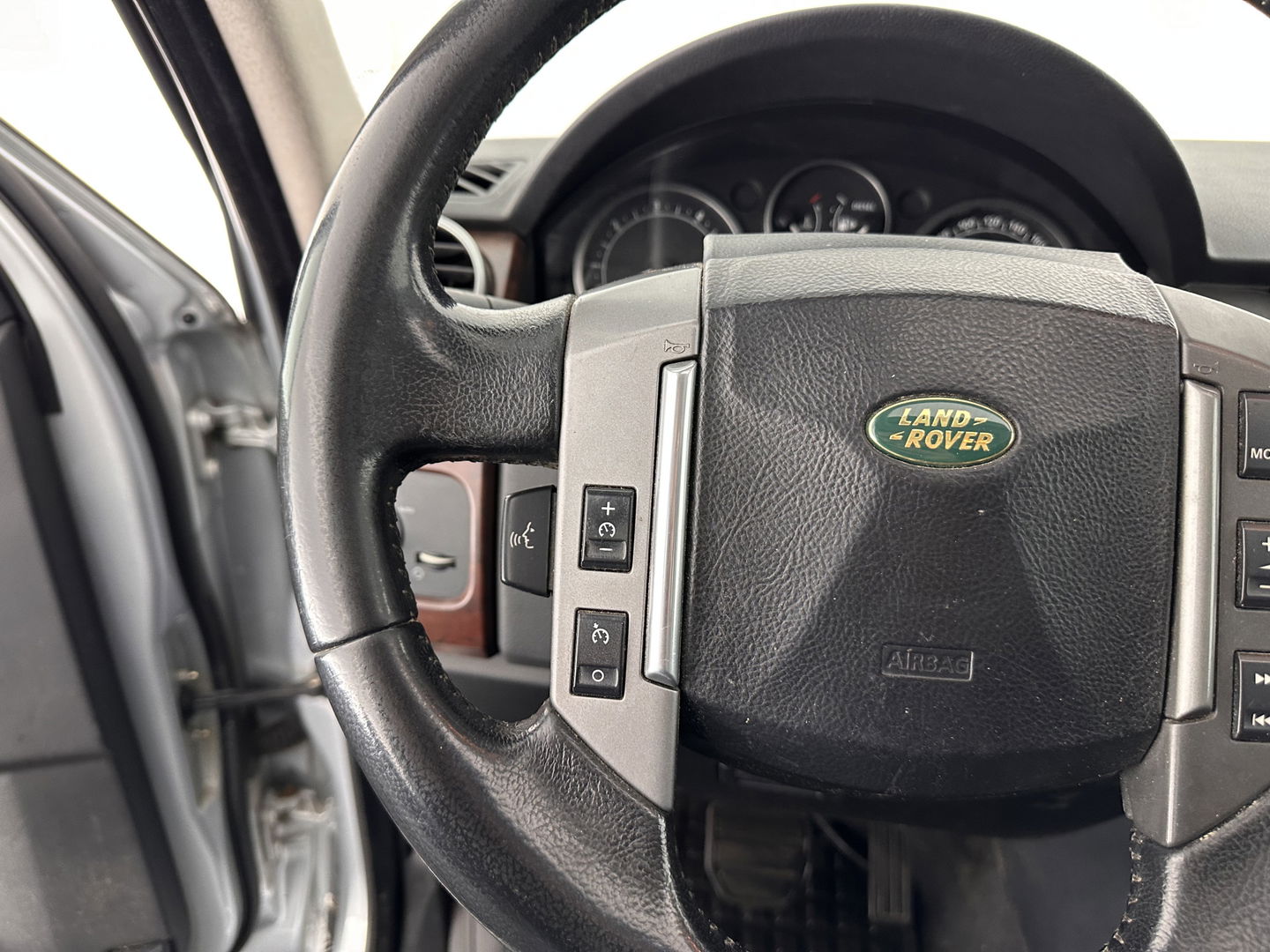 Land Rover Discovery 3 *MOTOR-DEFECT* Aut. *PANO | FULL-LEATHER | XENON | HARMAN/KARDON | MEMORY-PACK | AIR-SUPENSION | NAVI-FULLMAP | 19''ALU | ECC | PDC | CRUISE | TOWBAR*