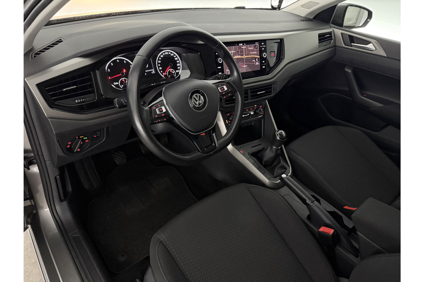 Volkswagen Polo 1.0 TSI LED ACC Carplay Clima Navigatie Stoelverwarming 15"LMV