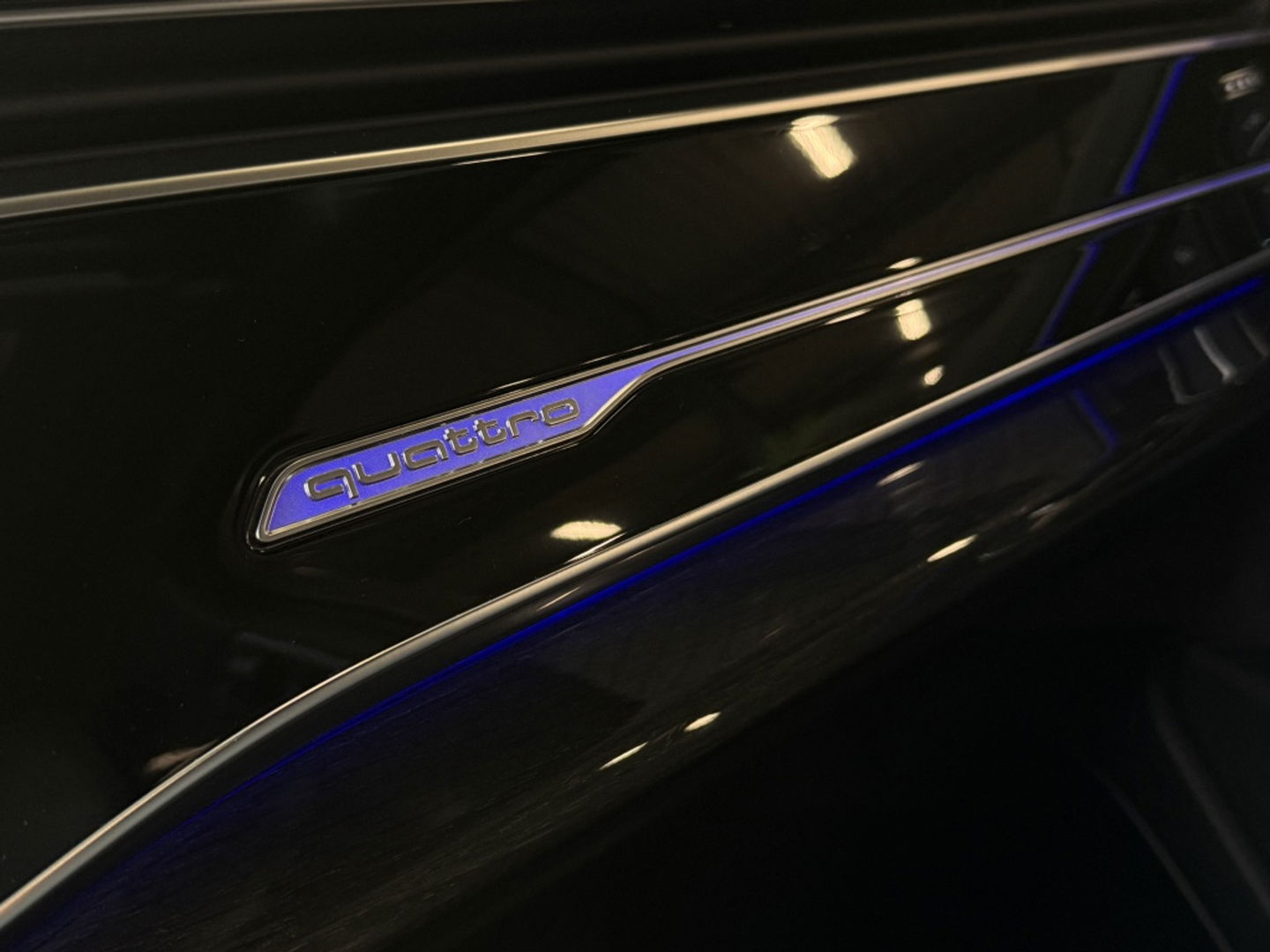 Audi Q7 60 TFSIe Competition 462PK / B&O / Laser / Nachtzicht / Massage