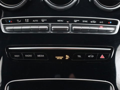 Mercedes-Benz C-Klasse 160 AMG Limited | Stoelverwarming | Leder/Alcantara | Digital Cockpit | Camera | Navigatie | Full LED | Park Assist