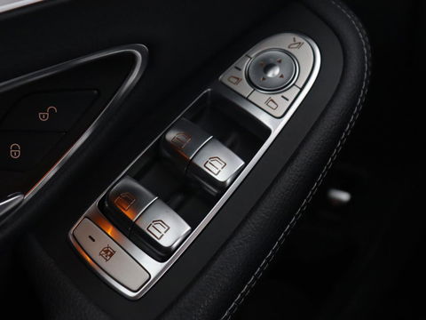 Mercedes-Benz C-Klasse 160 AMG Limited | Stoelverwarming | Leder/Alcantara | Digital Cockpit | Camera | Navigatie | Full LED | Park Assist