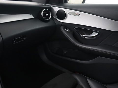 Mercedes-Benz C-Klasse 160 AMG Limited | Stoelverwarming | Leder/Alcantara | Digital Cockpit | Camera | Navigatie | Full LED | Park Assist