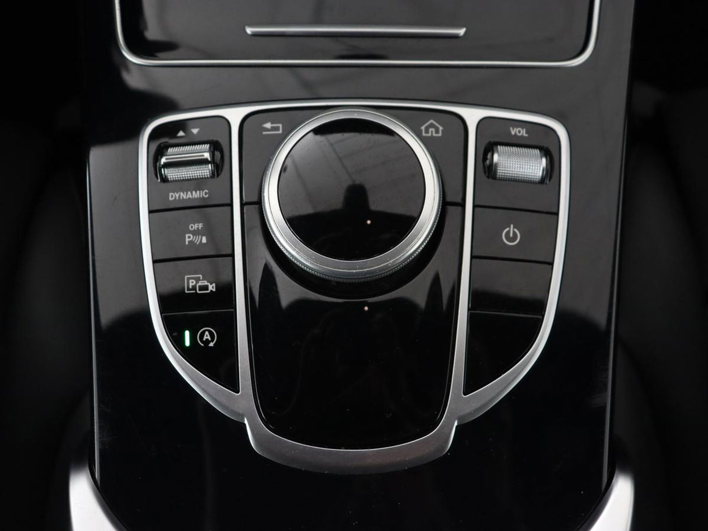 Mercedes-Benz C-Klasse 160 AMG Limited | Stoelverwarming | Leder/Alcantara | Digital Cockpit | Camera | Navigatie | Full LED | Park Assist