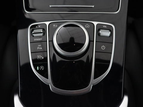 Mercedes-Benz C-Klasse 160 AMG Limited | Stoelverwarming | Leder/Alcantara | Digital Cockpit | Camera | Navigatie | Full LED | Park Assist