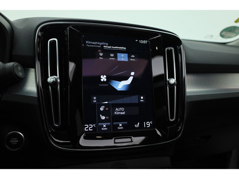 Volvo XC40 1.5 T4 Recharge Inscription Expr. | Pano-dak | 19'' | Stoel + stuurverwarming | camera |