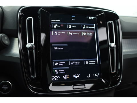 Volvo XC40 1.5 T4 Recharge Inscription Expr. | Pano-dak | 19'' | Stoel + stuurverwarming | camera |