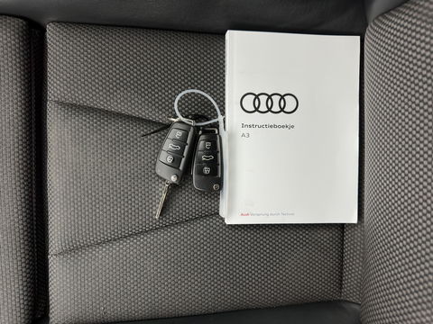 Audi A3 Limousine 35 TFSI CoD Advance Sport S-Line-Sportpack (INCL-BTW) Aut.*DIGI-COCKPIT | LEATHER-FABRIC | FULL-LED | HEATED-SPORTSEATS | AUDI-SOUND | DAB+ | NAVI-FULLMAP | ECC | PRIVACY-GLASS | PDC | CRUISE | 18''ALU*